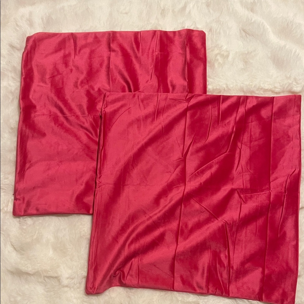Pink velvet pillowcases
